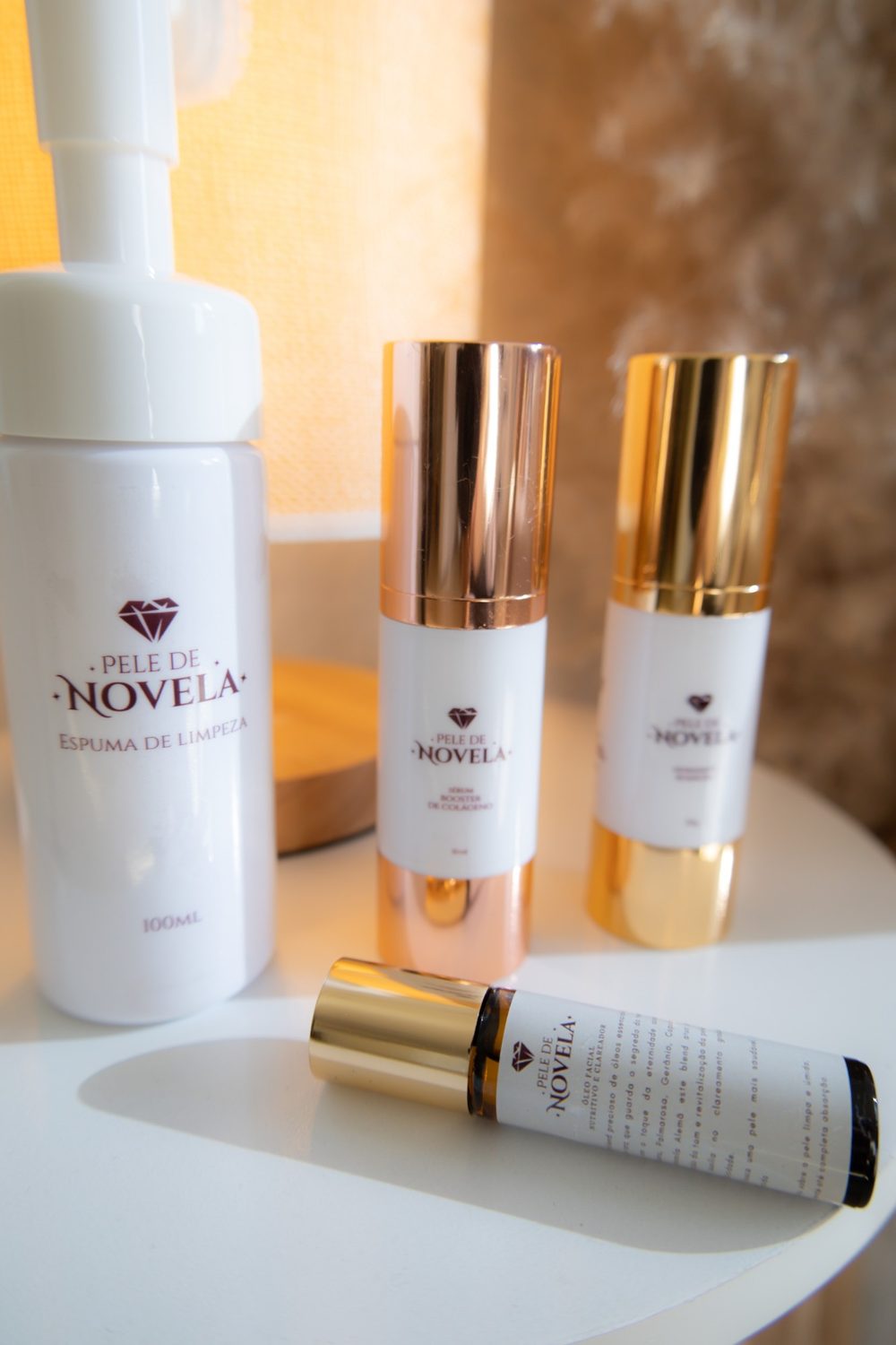 Linha de produtos Pele de Novela: espuma de limpeza, sérum, hidratante e óleo facial